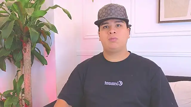 Naim Bennetsex online show from February 2026 02:22:02 AM