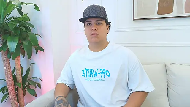 Naim Bennetsex online show from December 2025 06:40:01 PM