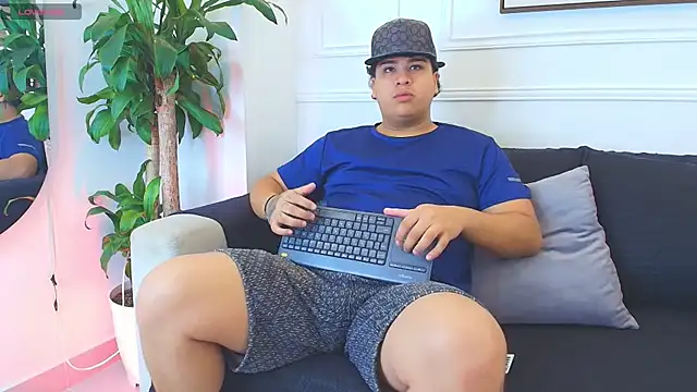 Naim Bennetsex online show from October 2025 06:51:01 PM