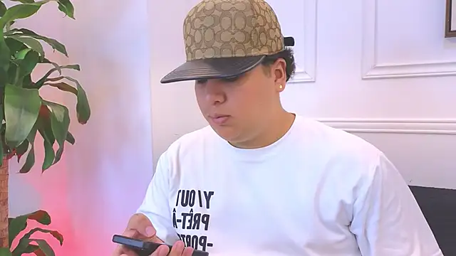 Naim Bennetsex online show from February 2026 06:26:02 PM