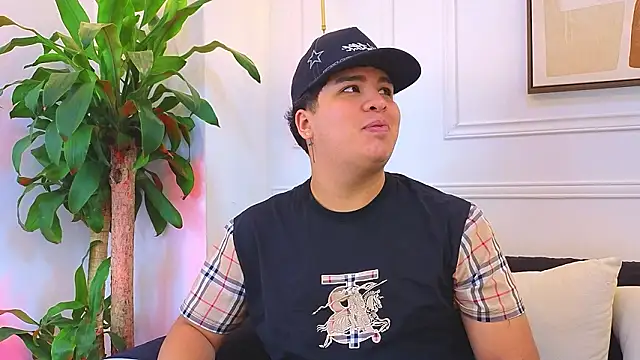 Naim Bennetsex online show from March 2026 07:32:01 PM