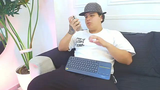 Naim Bennetsex online show from December 2025 06:55:02 PM