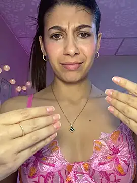 Lenapink19 online show from February 2026 10:32:01 PM