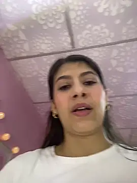 Lenapink19 online show from March 2026 10:14:01 PM