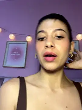 Lenapink19 online show from January 2026 10:46:01 PM