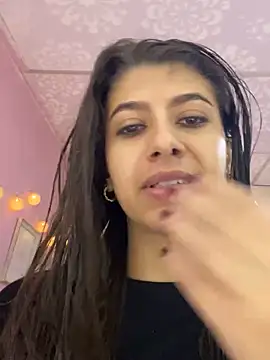 Lenapink19 online show from November 2025 04:19:02 PM