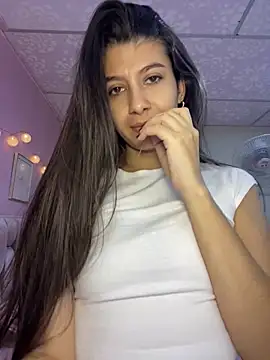 Lenapink19 online show from February 2026 07:33:01 PM