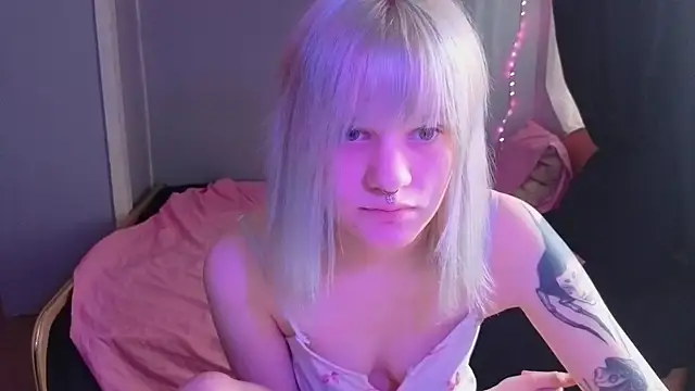 Elieiza xo online show from April 2026 09:00:01 AM