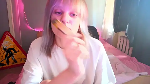 Elieiza xo online show from May 2026 09:26:01 AM