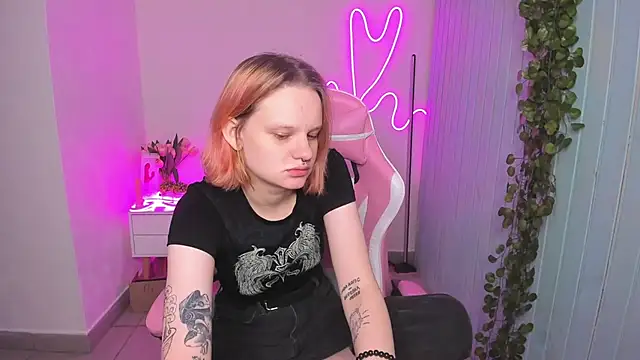 Snapshot of Elieiza_xo chatting on October 2025 10:17:01 AM Elieiza xo online show from October 2025 10:17:01 AM