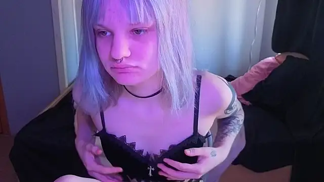 Elieiza xo online show from April 2026 09:16:02 AM