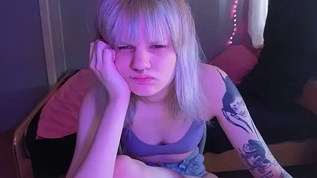 Elieiza xo online show from April 2026 09:11:01 AM