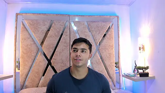 jayd muscle online show from November 2025 04:23:01 AM