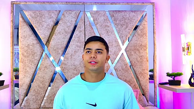 jayd muscle online show from December 2025 04:27:01 AM