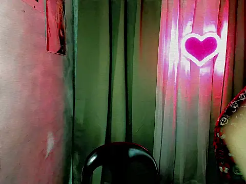 sweetsassyxx online show from October 2025 04:34:01 AM