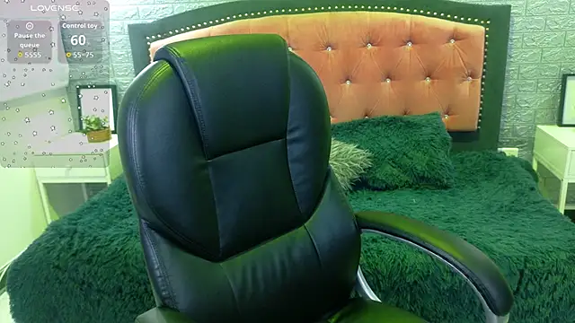 Natalie loffreda online show from November 2025 03:45:02 AM