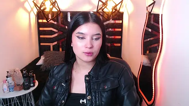 Snapshot of Natalie_loffreda chatting on April 2026 08:15:01 PM Natalie loffreda online show from April 2026 08:15:01 PM