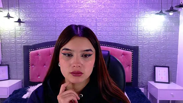 Natalie loffreda online show from September 2025 02:45:02 AM