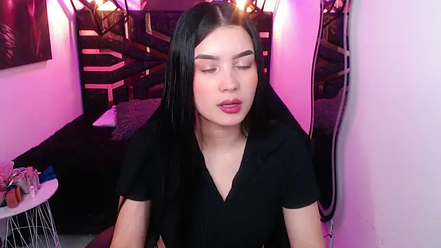 Snapshot of Natalie_loffreda chatting on April 2026 08:18:01 PM Natalie loffreda online show from April 2026 08:18:01 PM