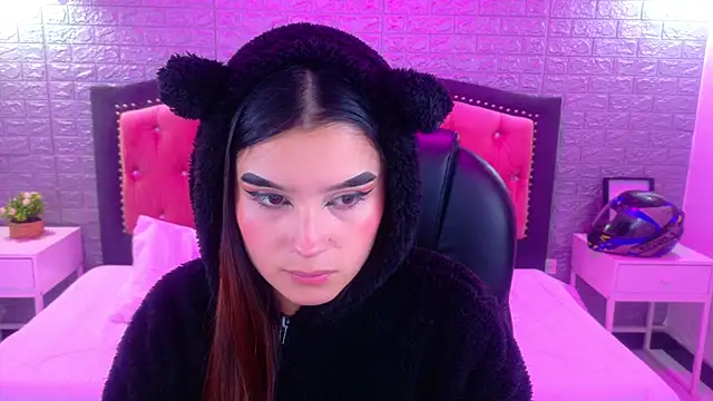 Natalie loffreda online show from January 2026 03:02:01 AM