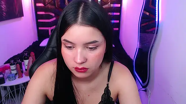 Snapshot of Natalie_loffreda chatting on May 2026 12:08:01 AM Natalie loffreda online show from May 2026 12:08:01 AM