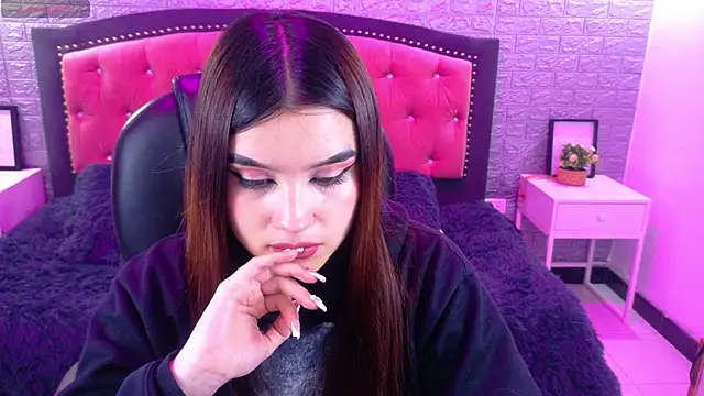 Natalie loffreda online show from October 2025 02:56:02 AM