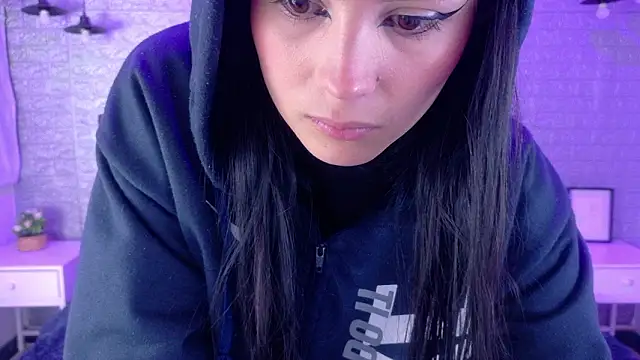 Natalie loffreda online show from February 2026 03:13:02 AM