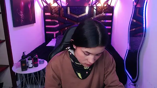 Snapshot of Natalie_loffreda chatting on May 2026 08:01:02 PM Natalie loffreda online show from May 2026 08:01:02 PM