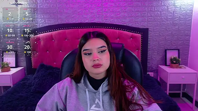 Natalie loffreda online show from November 2025 03:00:02 AM