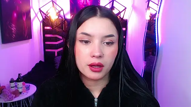 Snapshot of Natalie_loffreda chatting on May 2026 12:03:02 PM Natalie loffreda online show from May 2026 12:03:02 PM