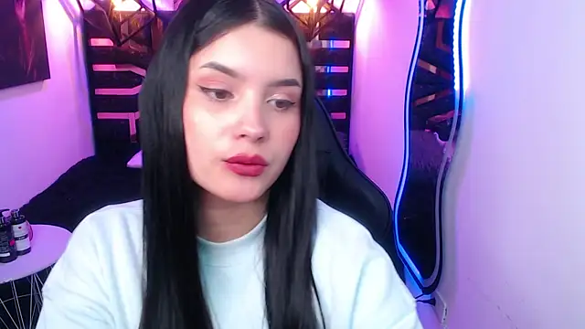Snapshot of Natalie_loffreda chatting on May 2026 12:02:02 PM Natalie loffreda online show from May 2026 12:02:02 PM