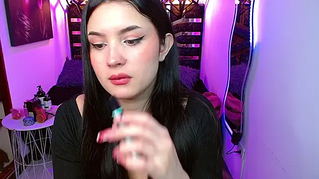 Snapshot of Natalie_loffreda chatting on June 2026 08:20:01 PM Natalie loffreda online show from June 2026 08:20:01 PM