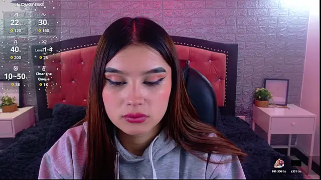 Natalie loffreda online show from November 2025 03:10:01 AM