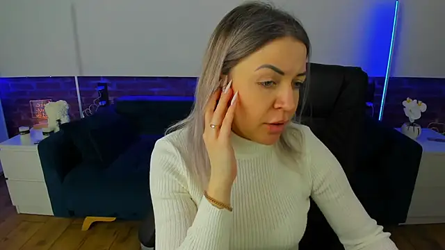 Anna Snows online show from March 2026 06:35:01 AM