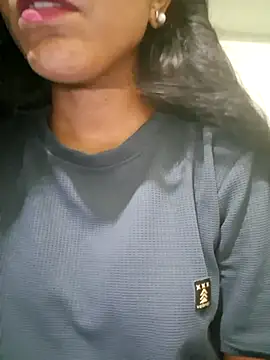 Snapshot of Telugu___Sexygirl___Naidu chatting on April 2026 04:41:01 AM Telugu Sexygirl Naidu online show from April 2026 04:41:01 AM