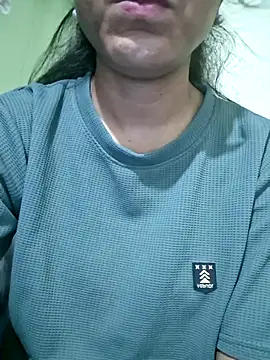 Snapshot of Telugu___Sexygirl___Naidu chatting on April 2026 05:10:02 AM Telugu Sexygirl Naidu online show from April 2026 05:10:02 AM