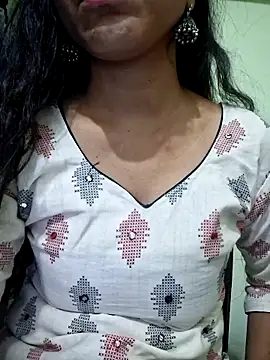 Snapshot of Telugu___Sexygirl___Naidu chatting on May 2026 04:37:02 AM Telugu Sexygirl Naidu online show from May 2026 04:37:02 AM