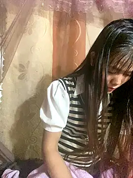 PhanHaa online show from October 2025 01:10:02 PM