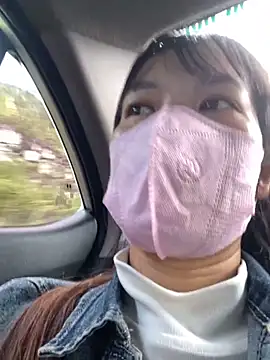 PhanHaa online show from November 2025 01:10:02 AM