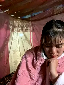 PhanHaa online show from November 2025 12:49:01 PM