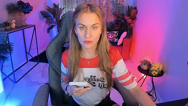 VanessaMates online show from October 2025 05:44:01 AM