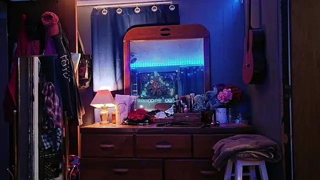 HotRedYeag online show from February 2026 11:28:01 AM