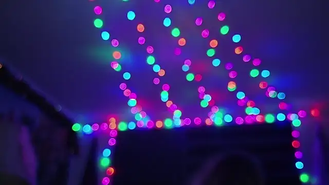 HotRedYeag online show from October 2025 07:07:01 AM