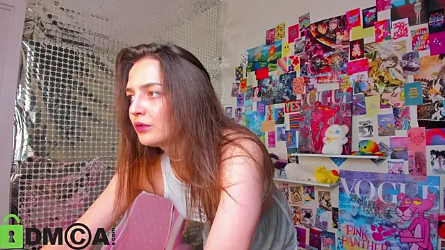 Ann Perry online show from October 2025 02:10:01 AM