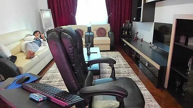 Ella sweety00 online show from March 2026 06:17:01 AM