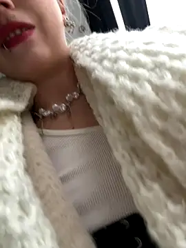 EveLittleSinner online show from October 2025 10:59:01 AM