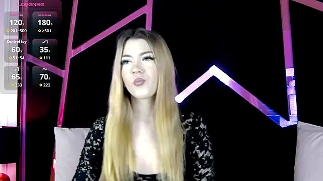 Breezelle online show from December 2025 05:41:02 PM