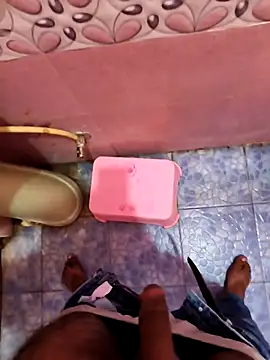 Snapshot of Alimbaby chatting on November 2025 10:47:02 AM Alimbaby online show from November 2025 10:47:02 AM