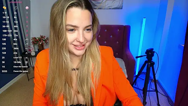 Emma  Ross online show from June 2026 02:06:02 AM