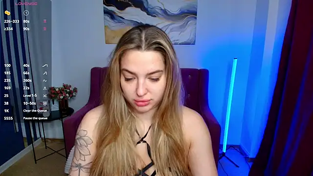 Emma  Ross online show from May 2026 01:58:01 AM